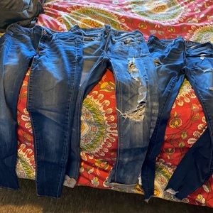 3 Pair of American Eagle Jeans for the price of 1!